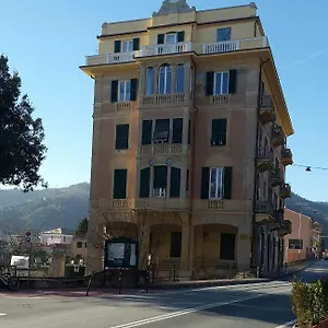2* Couette-café Albisola
